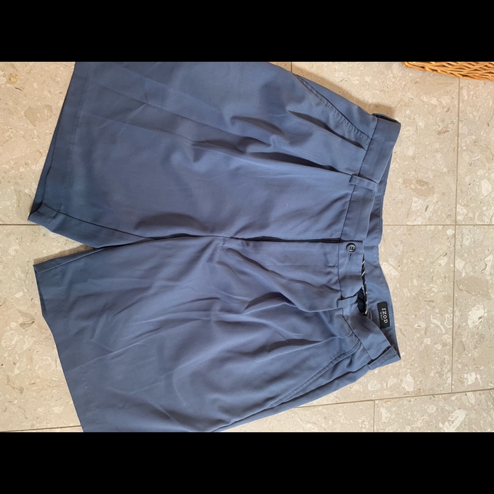 Izod golf shorts 34